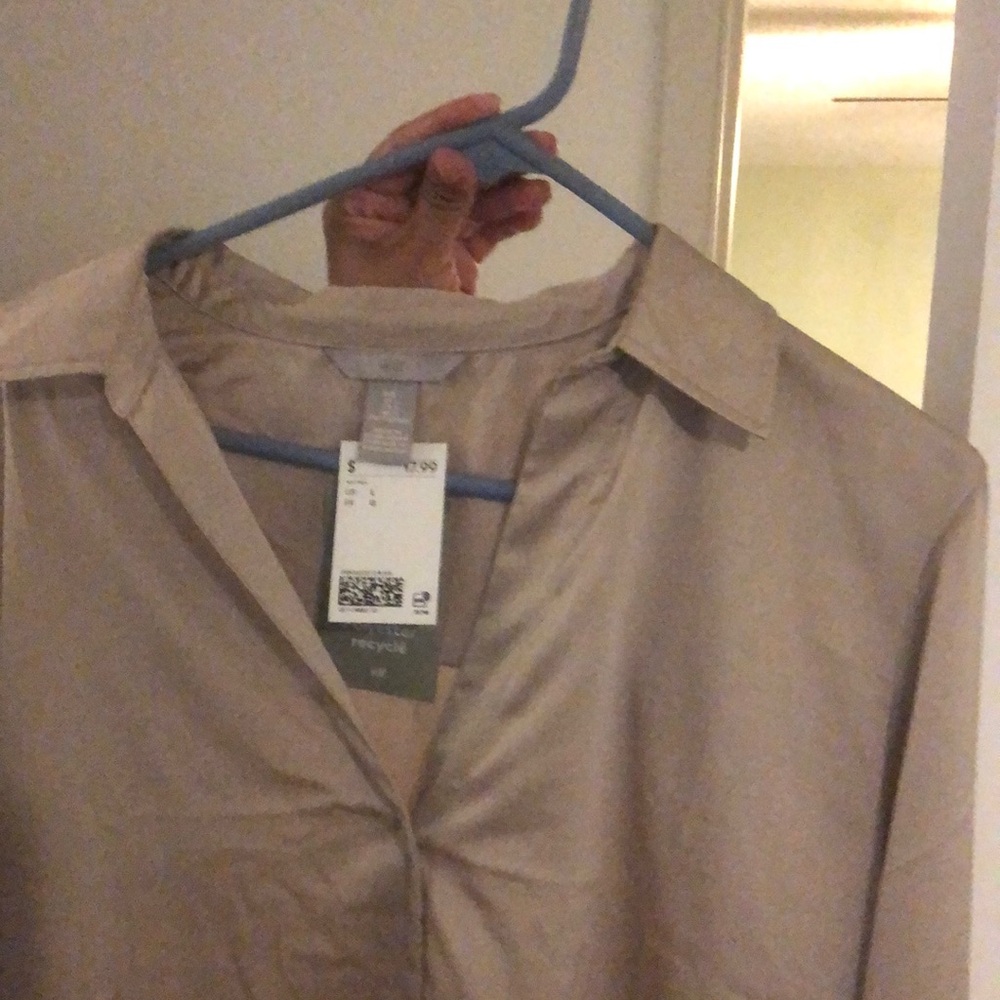 Satin long sleeve  goldy tuape color